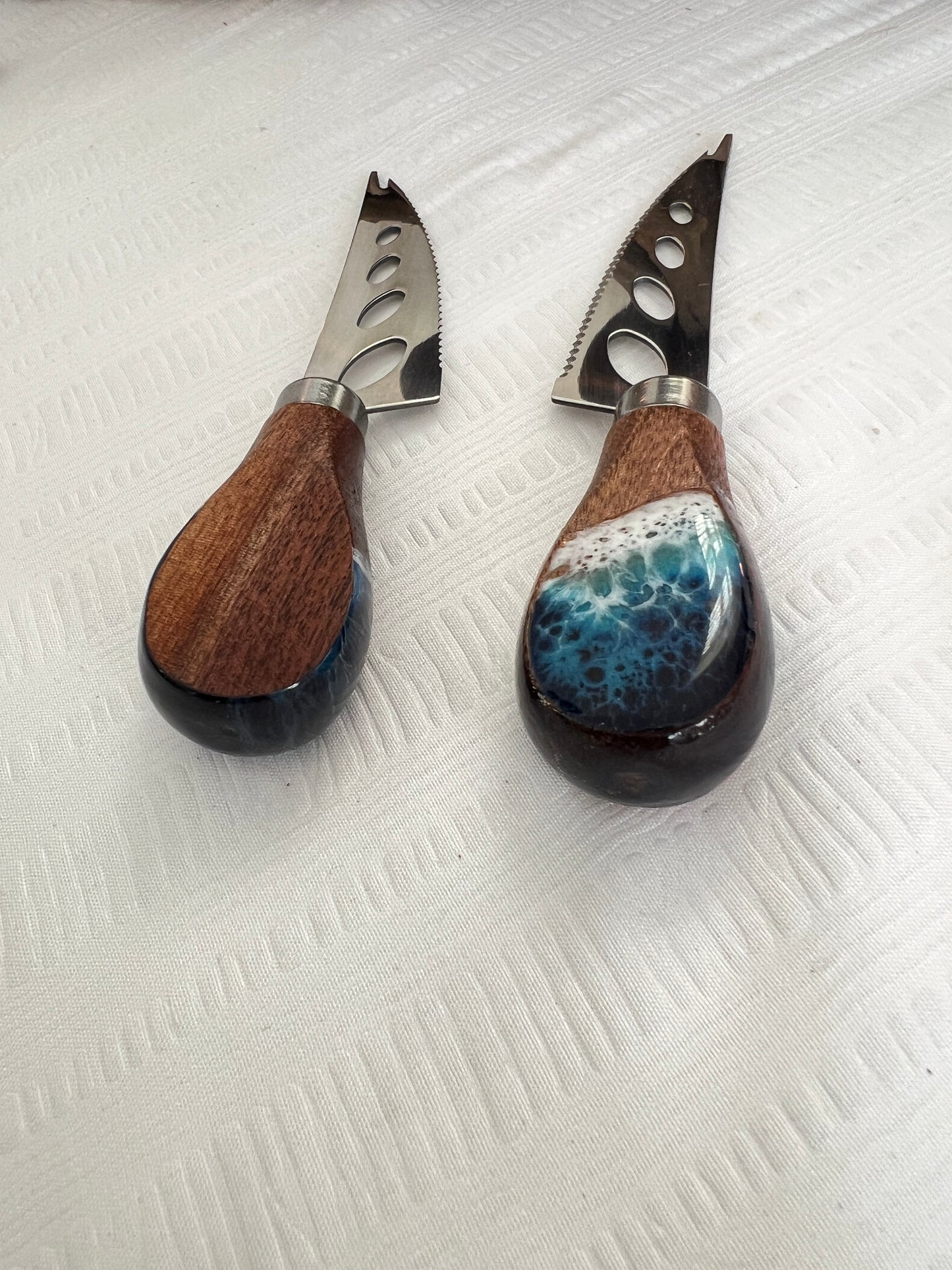Pronged Walnut Cheese Knife with Ocean Resin Design