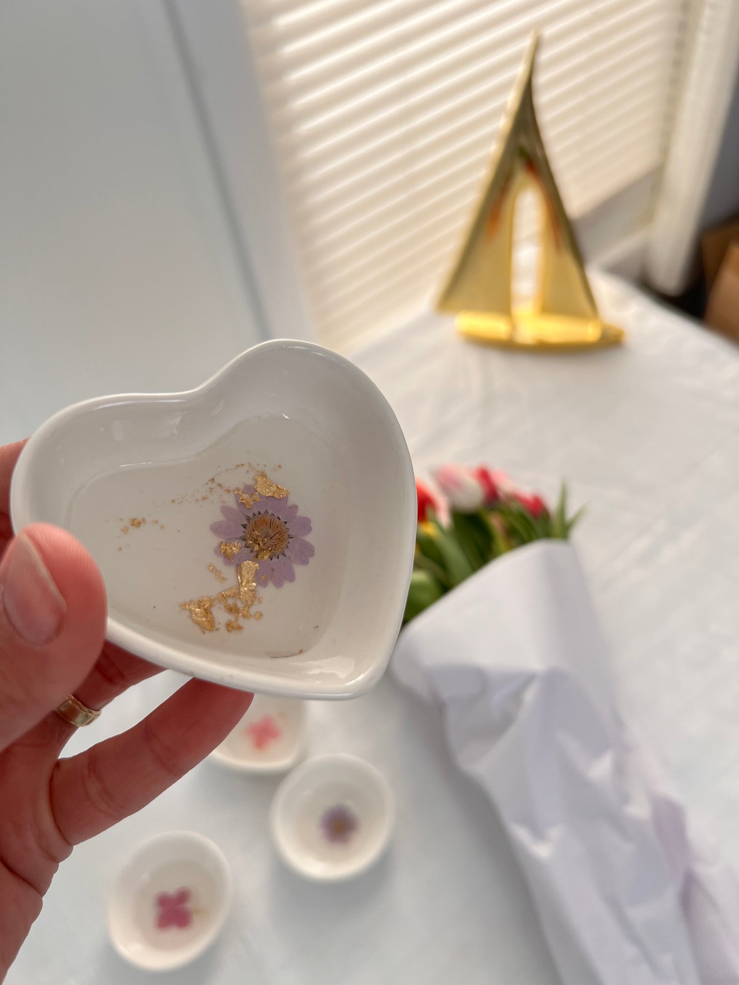 Ring Dish with Real Dry Flowers