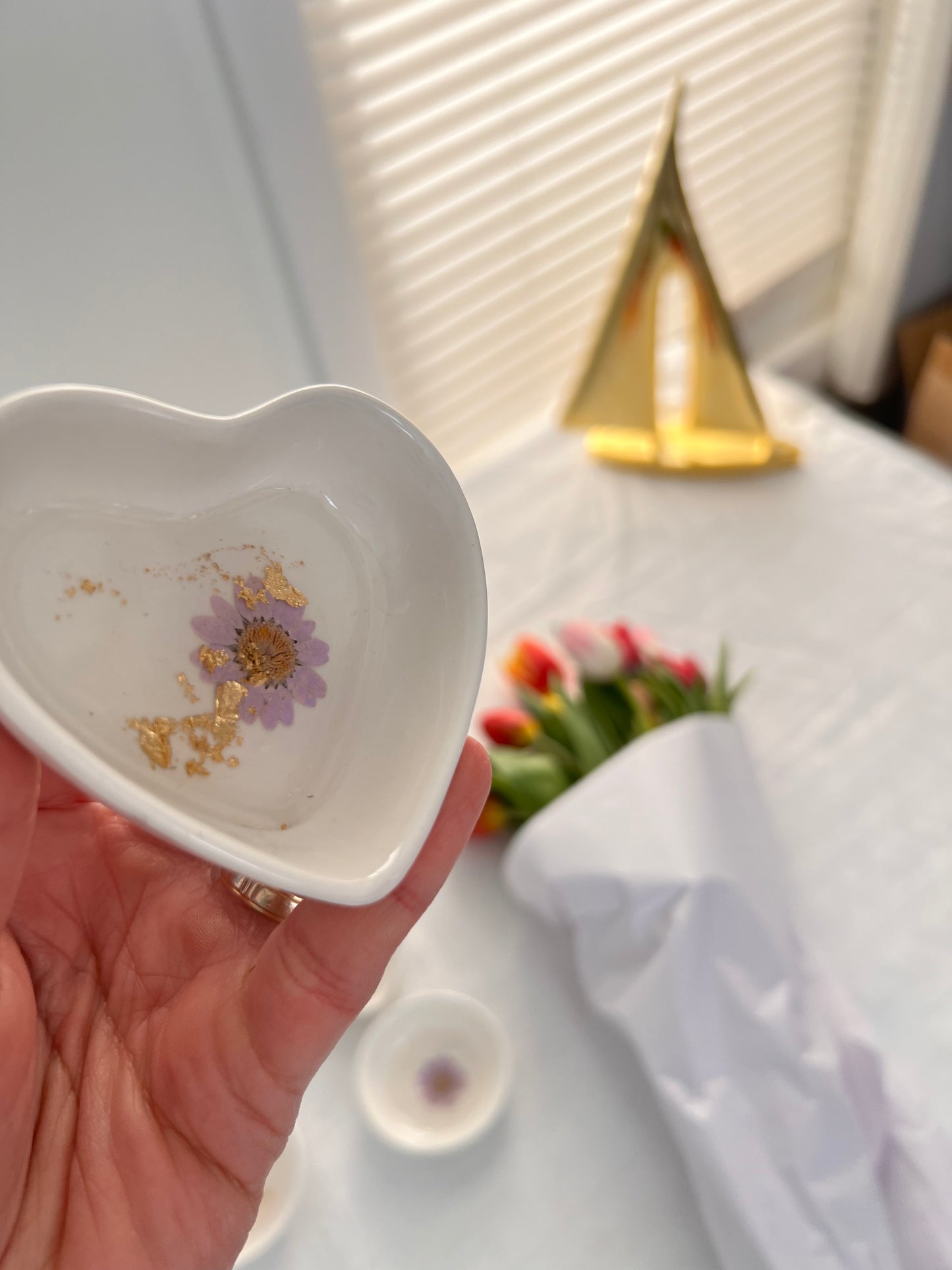 Ring Dish with Real Dry Flowers