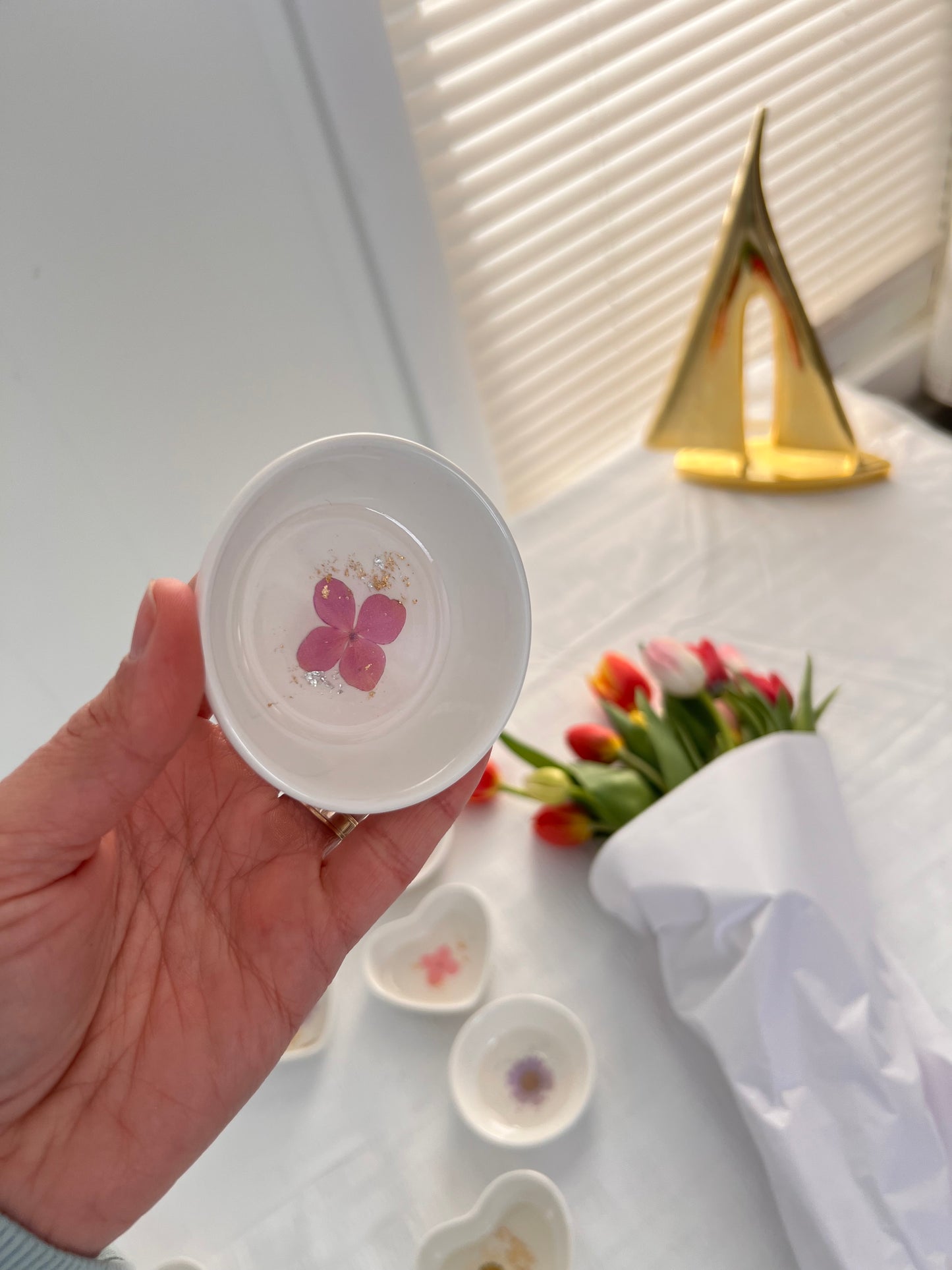 Ring Dish with Real Dry Flowers