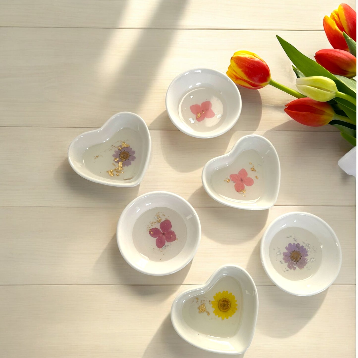 Ring Dish with Real Dry Flowers