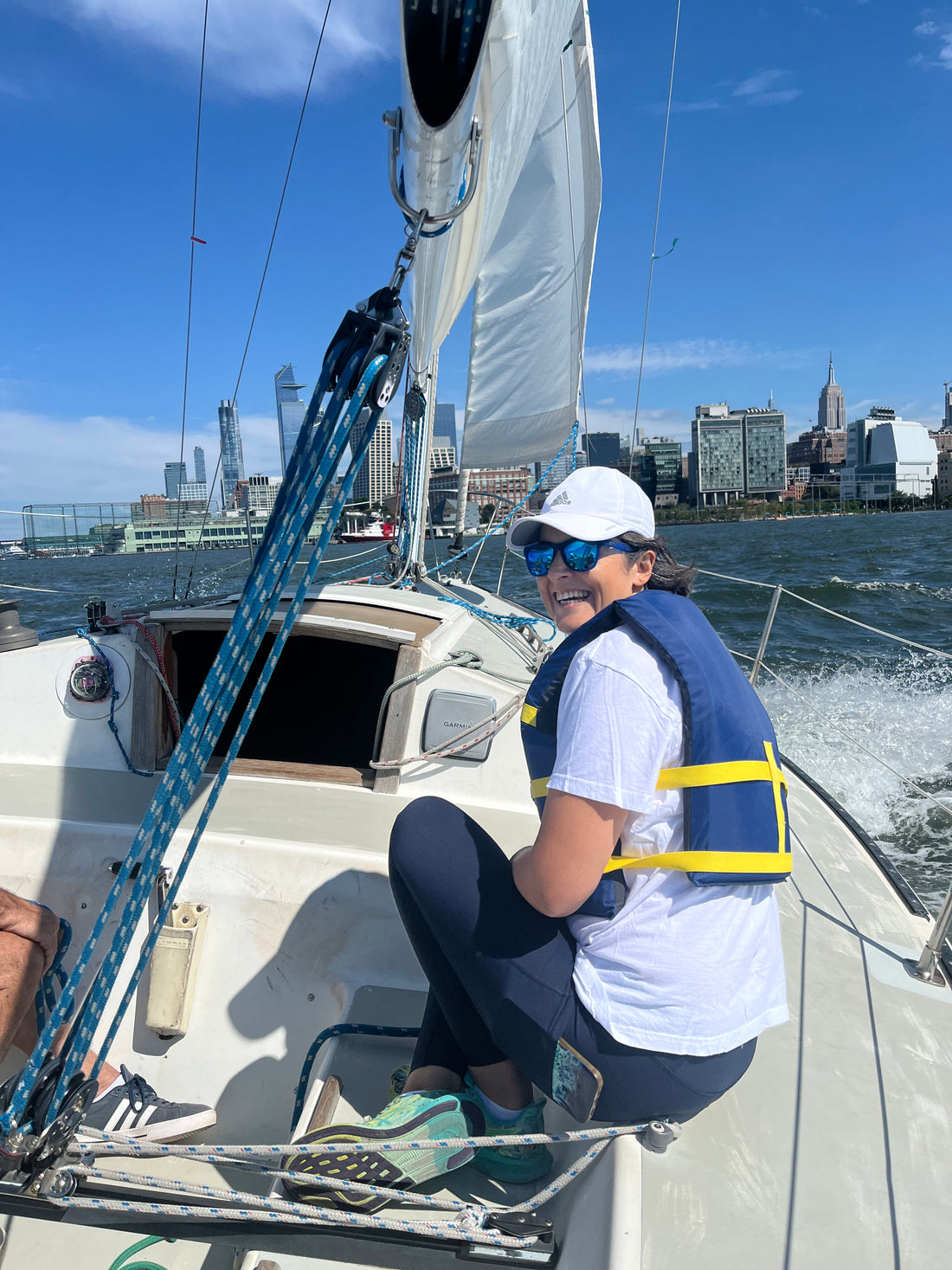 Setting Sail on the Hudson: My Experience with Basic Sailing 101