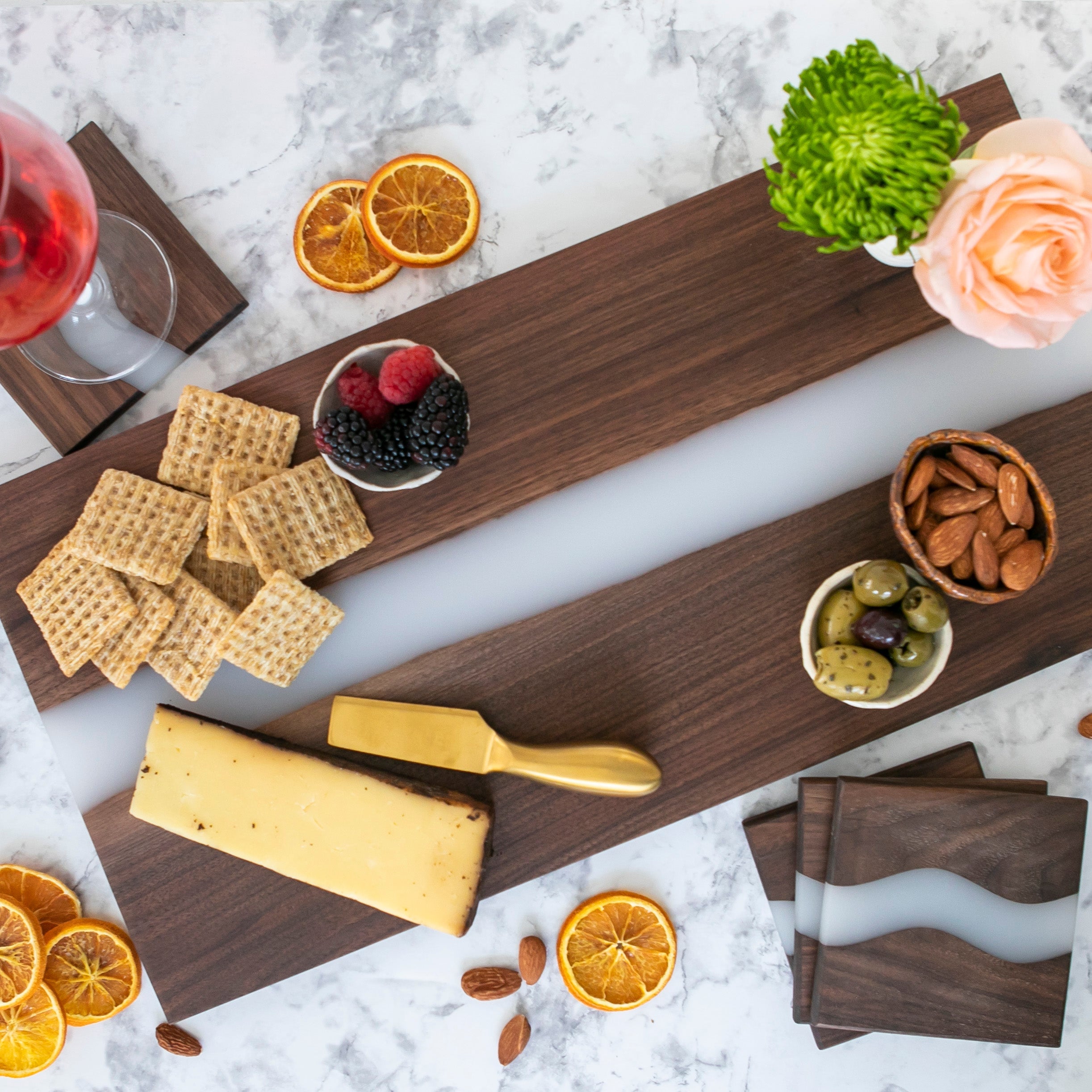 Handmade walnut wood serving board with Colored Meadow / cheese board, housewarming Gift, charcuterie, 2024 Wedding Gift / wooden epoxy resin