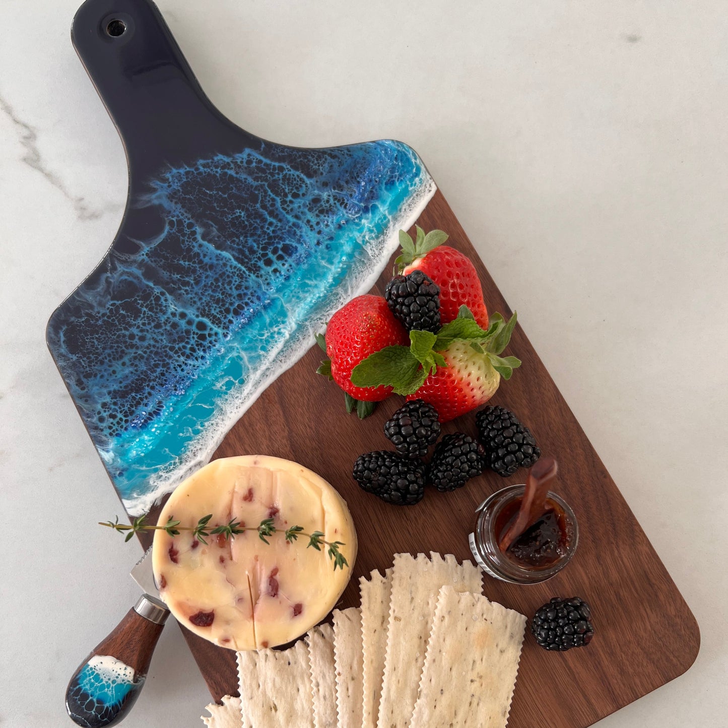 Walnut Handle Board