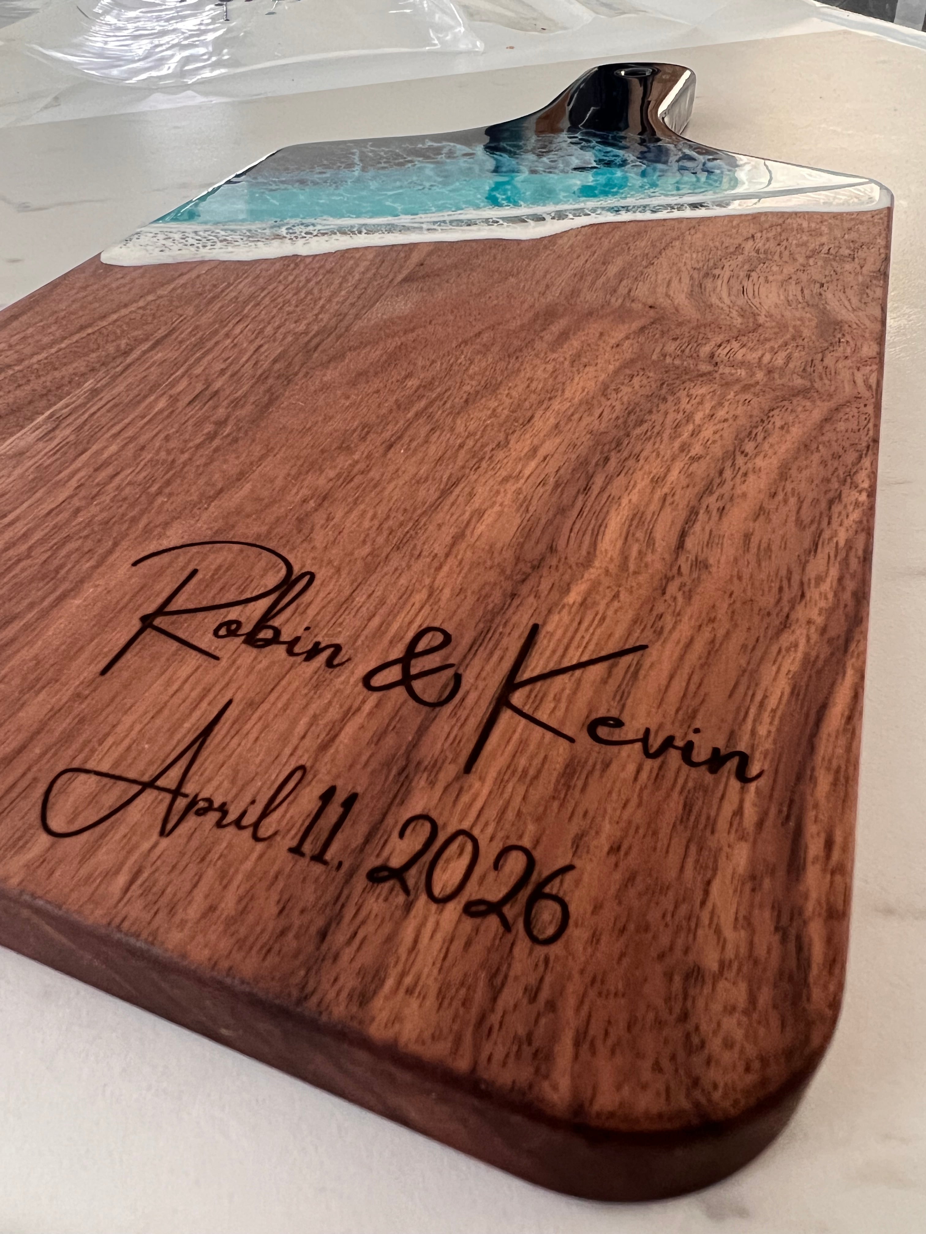 Walnut Handle Board – Daphnew Design