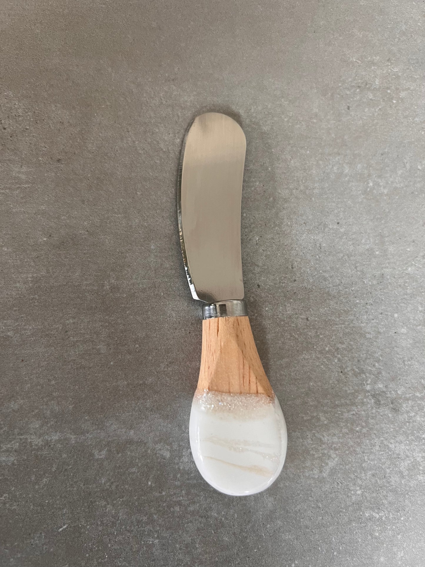 Resin Cheese / Butter Knife white with glitters